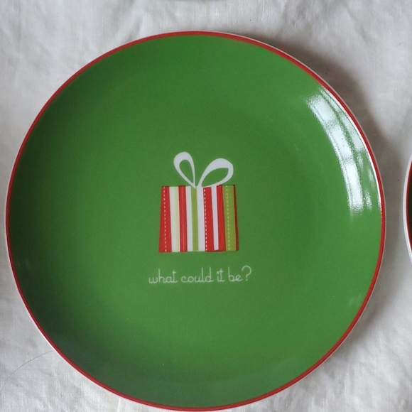 Christmas themed plates - Picture 2 of 7